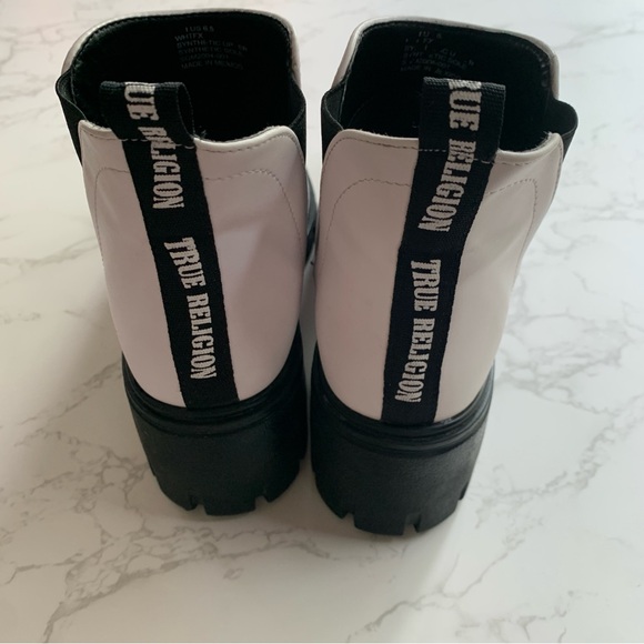 True Religion White Slip On Platform Heel Ankle Boots | Size 6.5 - Picture 3 of 7